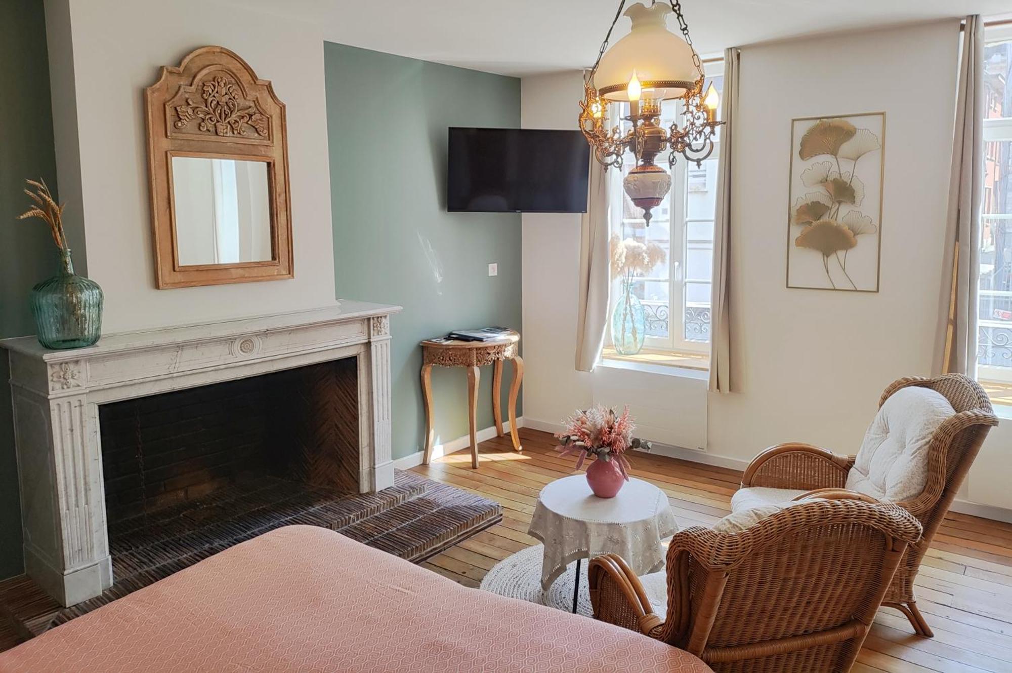 Le Relais Napoleon Bed and Breakfast Avesnes-sur-Helpe Exteriör bild